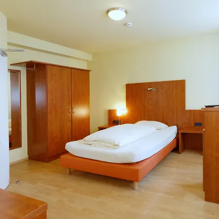 Alte Fabrik 3* 메트만