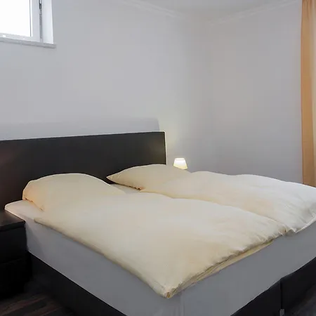 Alte Fabrik 3*