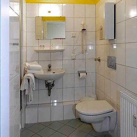 Alte Fabrik 3*