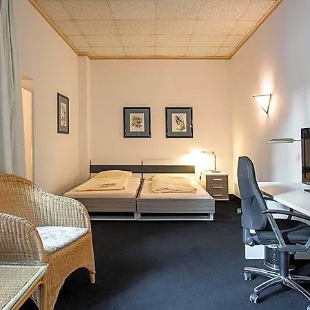 Alte Fabrik 3*