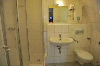 Alte Fabrik 3*